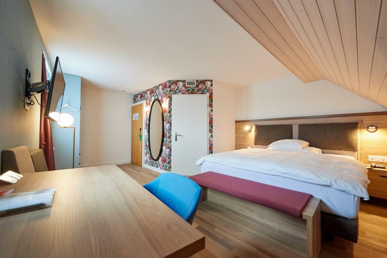 Hotel Restaurant Zum Goldenen Kopf Bülach Extérieur photo